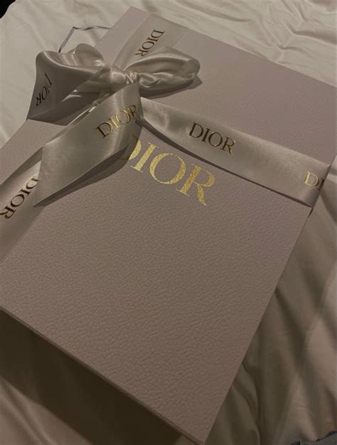 dior geschenkgutschein|Dior geschenke.